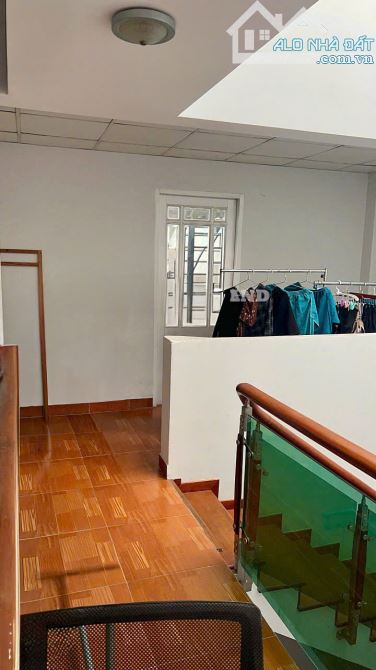 Bán Nhà Đẹp 1 Trệt 1 Lửng 3 Lầu Hẻm Ô Tô Đường Linh Đông Vị Trí Vàng Tiện Ích Đỉnh - 2