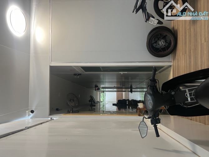 BÌNH THẠNH HẺM NGUYỄN THIỆN THUẬT 109M² GẦN CHỢ BÀ CHIỂU 8PN DÒNG TIỀN 9.5 TỶ BT1176 - 2