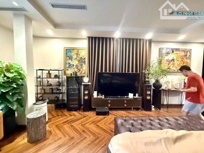 ĐẮC ĐỊA phố Phạm Tuấn Tài Ô tô tránh, kinh doanh sầm uất, trung tâm Cầu Giấy 75m², MT 5.9m - 2