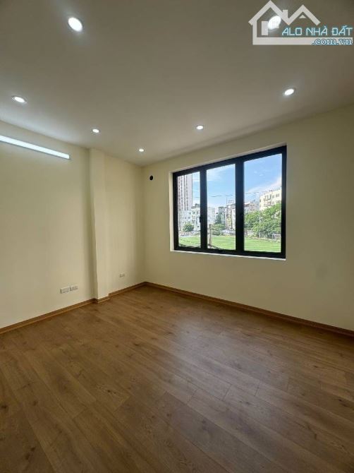 Bán nhà Đình Thôn, dt42m, mt4,2m, phân lô, ô tô vào nhà, dừng đỗ ngày đêm, kinh doanh - 2