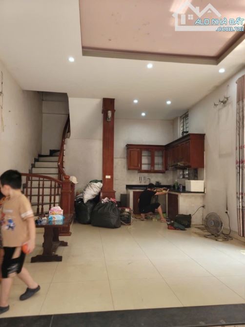 Nhà mặt phố gia quất kinh doanh oto tránh - 2