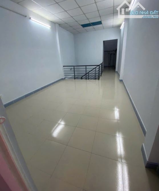 Q8 HXH P1 DƯƠNG BÁ TRẠC 4x19 3 TẦNG KO QUY HOẠCH KO NGẬP CÁCH MẶT TIỀN 30M - 2