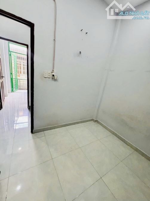 Nhỉnh 2 tỷ nhà sổ hồng riêng Quận Gò Vấp 27m2 đường Thống Nhất Phường 11 không quy hoạch - 2
