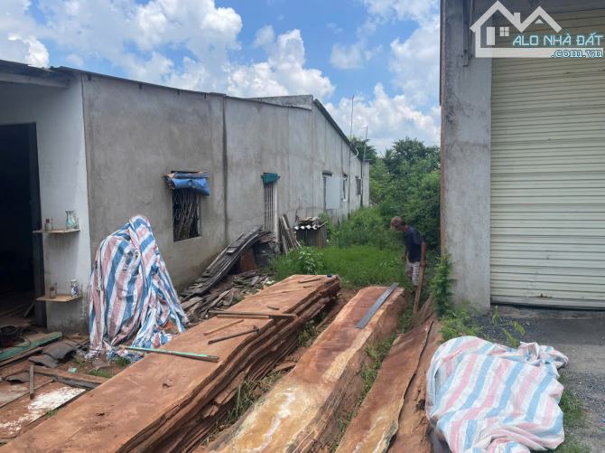 Chính chủ gửi 190m2 đất thổ, mặt tiền Quốc Lộ 50, giá rẻ - 2