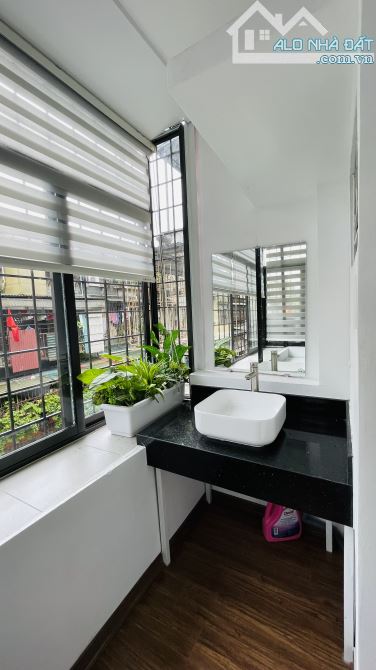 Tập thể như penthouse Hoàng Quốc Việt, Cầu Giấy 3 ngủ 2VS sổ đỏ riêng 86m2 4.59 tỷ - 2