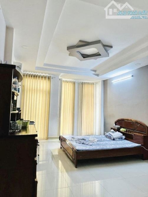 Bán nhà HXH 7m - Đồng Xoài - ngay Hoàng Hoa Thám - 65m2 - 3 tầng - giá 9.5 tỷ TL - 2