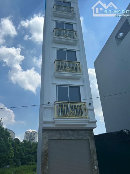 Tái định cư X4 Văn Điển. DT: 30, nhà 6 tầng, thang máy, nhà phân lô, 2 vỉa hè, ô tô thông - 2
