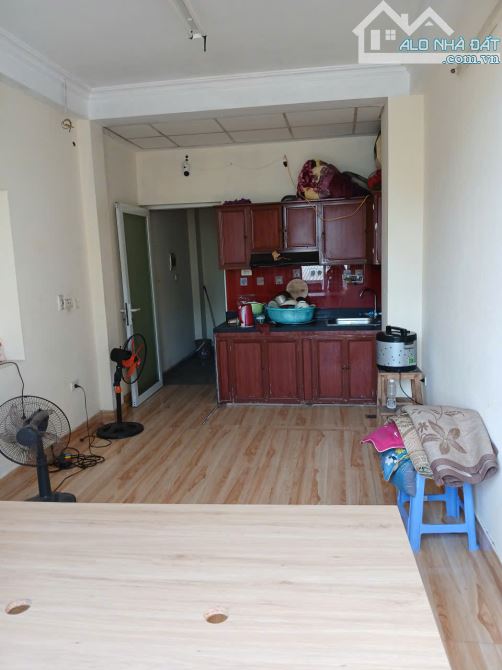 Cho thuê nhà TRUNG KÍNH, Trung Hoà. 16 triệu/tháng. Phù hợp làm VP, KD Onl, Salon, Spa - 2