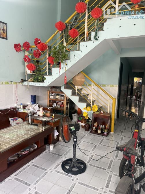 chủ cần bán nhanh căn nhà 2 tầng đường Ngô Quyền. Sơn trà - 2