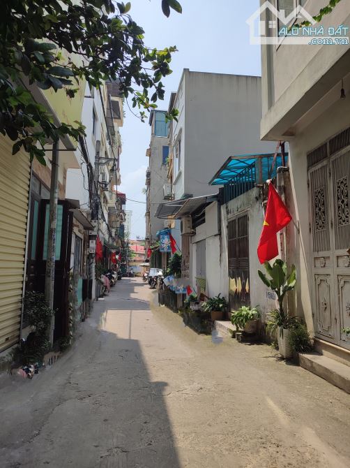 NGÔ GIA TỰ LONG BIÊN P.Á.N đất tặng nhà LÔ GÓC - PHÂN LÔ BÀN CỜ 2 MẶT NGÕ - 2