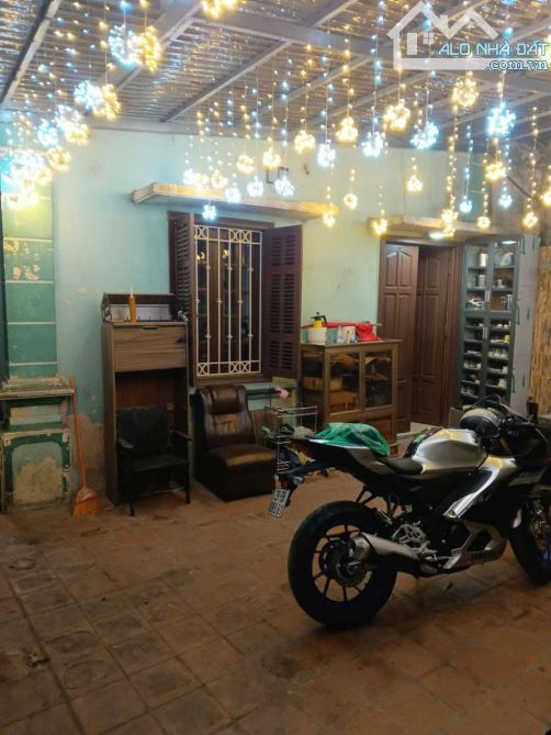 Bán nhà Mặt Phố Phan Huy Ích 125m2 - 2