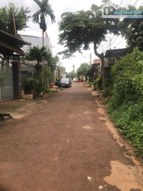 BÁN ĐẤT HẺM NGUYỄN CHÍ THANH, BUÔN MA THUỘT, ĐẮK LẮK; 2,6 TỶ - 2