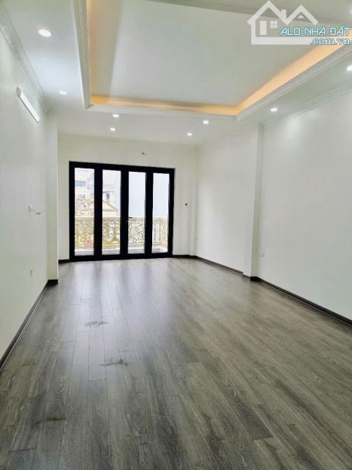 MẶT PHỐ LĨNH NAM, 52M, 5T, MT 3,8M, Ô TÔ TRÁNH KINH DOANH SẦM UẤT THANG MÁY CHỈ 19 TỶ. - 2