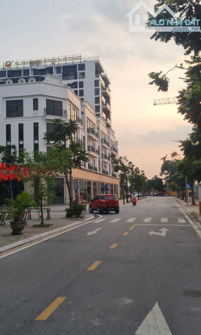 BÁN ĐẤT-PHÚC ĐỒNG-Ô TÔ VÀO ĐẤT- NGÕ THÔNG-LÔ GÓC-NỞ HẬU-MẶT TIỀN BỀ THẾ-86M-14,5 TỶ - 2