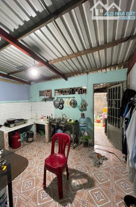 Bán nhà hẻm 7m _ XE HƠI tránh _ TRẦN THỊ NĂM Q12_ dài 26m, 96M2_ nhà cấp 4 chỉ 4ty200 - 2