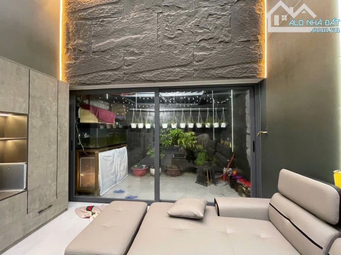 Chủ Xây Ở - Gò Xoài - 85m2 - 6 Tầng - Gara oto - 2