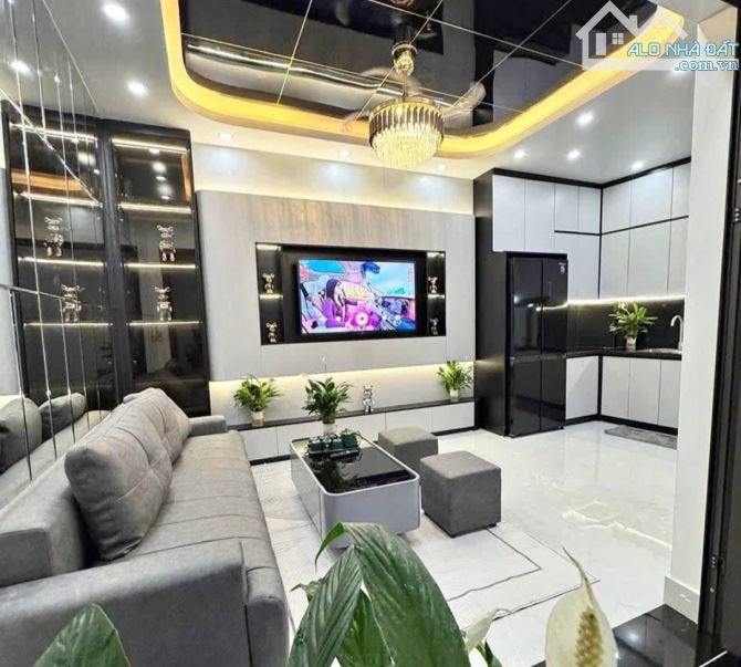PHỐ THẠCH BÀN – 7 TẦNG THANG MÁY – GARA 2 Ô TÔ – FULL NỘI THẤT CAO CẤP – VIEW HỒ ĐIỀU HÒA - 2