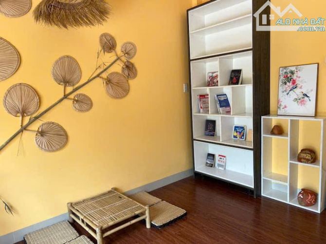 Bán Villa 2 Tầng lô góc - KĐT Nam Việt Á - Kề Sông - Gần Biển - Giá Chỉ 15 Tỷ - 2