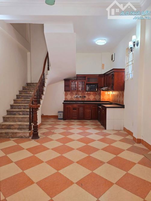 LÔ GÓC 2 THOÁNG BÙI XƯƠNG TRẠCH THANH XUÂN 30m MT 4.5m 4 TẦNG NGÕ RỘNG THOÁNG 6.5 TỶ - 2