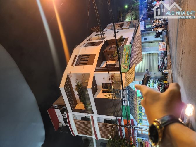NHÀ 3 TẦNG 3 MẶT TIỀN SÁT TRƯNG NỮ VƯƠNG - ĐG 11M5 LỀ 3M - DÒNG TIỀN 40TR/THÁNG - CHỈ 20 T - 2