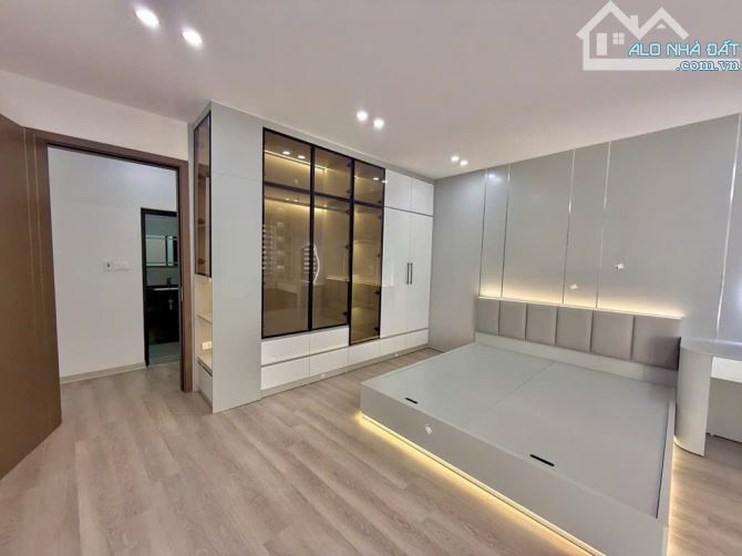 TÔI ĐANG CẦN BÁN CĂN NHÀ 45M2  -THANG MÁY TẠI KHU ĐÔ THỊ ĐẠI KIM NGUYỄN CẢNH DỊ - 2