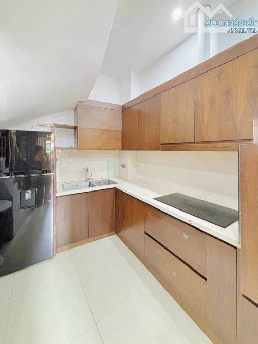 Nhà nhỏ, hạnh phúc lớn cho gia đình trẻ 30m2 Sư Vạn Hạnh Quận 10, hẻm 7m, 4T.  Nhỉnh 6 tỷ - 2