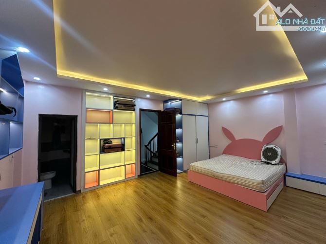 NHÀ ĐẸP Ở NGAY - 5 TẦNG - THANG MÁY - TẶNG FULL NỘI THẤT - NGÕ THÔNG KHẮP NGẢ - NGÃ 5 HÀ T - 2