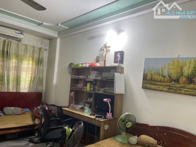 Vỡ Nợ Bán Gấp Nhà Dân Hồ Tùng Mậu 75m2 5T Mt 5.5m 19.2  Tỷ Ngõ Thông Làm CCMN Đỉnh - 2
