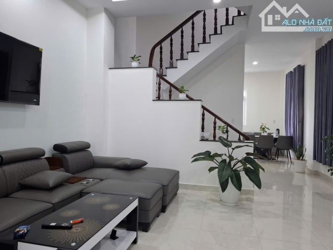 BÁN NHÀ TRỊNH HOÀI ĐỨC P11 ĐÀ LẠT - 5PN - 2