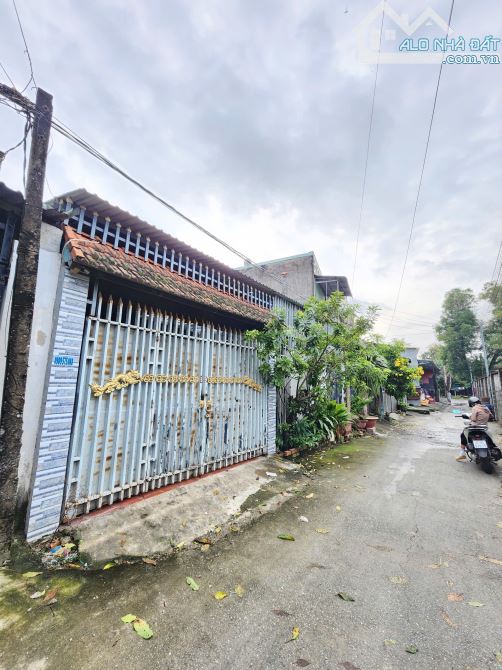 Bán nhà 1 trệt 2 lầu gần đường Bình Chuẩn 61, P.Bình Chuẩn Tp.Thuận An chỉ 4 tỷ 1 TL M7517 - 2