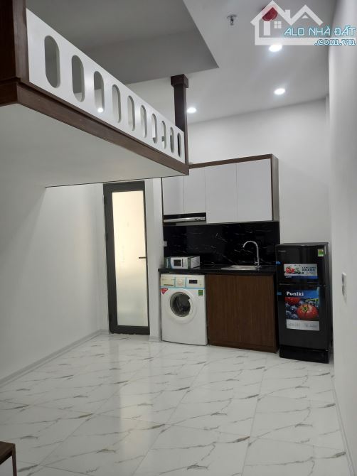BÁN TOÀ NHÀ KHƯƠNG TRUNG, 6 TẦNG THANG MÁY, 11 PHÒNG KHÉP KÍN, SĐCC, GIÁ HƠN 15 TỶ. - 2