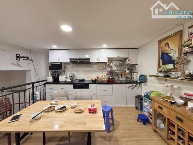 Bán nhà đẹp ở ngay hẻm thông gần MT Nguyễn Thông, Q3, 4 tầng, 30m2, nhỉnh 6 tỷ - 2