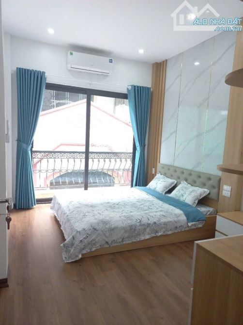 NHÀ PHỐ LÊ THANH NGHỊ - TRẦN ĐẠI NGHĨA - LÔ GÓC - NGÕ RỘNG - HAI THOÁNG - DT32M2 X 5T - 2