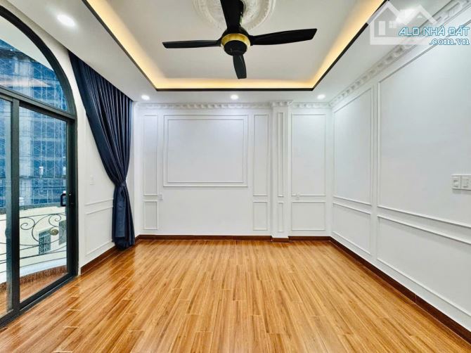 🏠Nhà Hẻm Xe Hơi💎 Phạm Văn Đồng💎4,6mx12m 5 Lầu-3PN 4WC💎Có Thang Máy💵9,7 Tỷ - 31