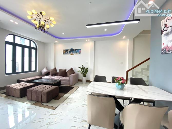 BÁN NHÀ 3 TẦNG HIỆN ĐẠI KIỆT 227 TRẦN PHÚ, PHƯỜNG TRƯỜNG AN, TP HUẾ, CHỈ 2,85 TỶ - 3