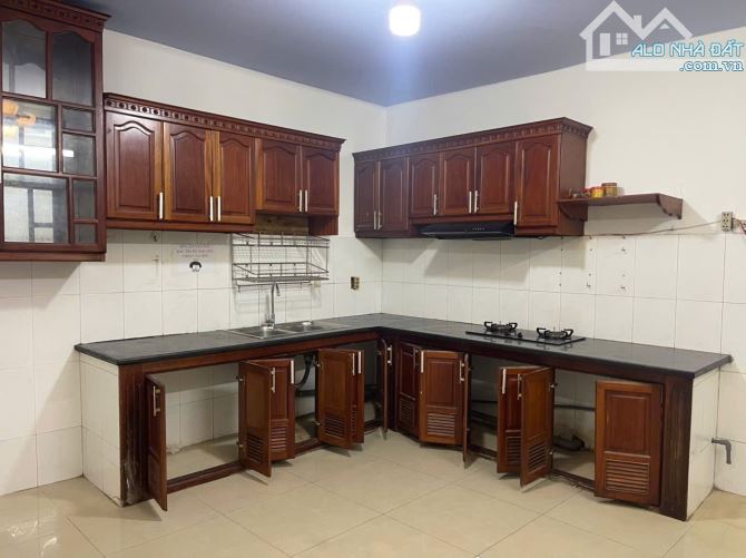 NHÀ MẶT TIỀN KD ĐỈNH. VỊ TRÍ VÍP, THÔNG SỐ VÀNG NGAY HUỲNH THỊ HAI. SHR FUL THÔ - 3