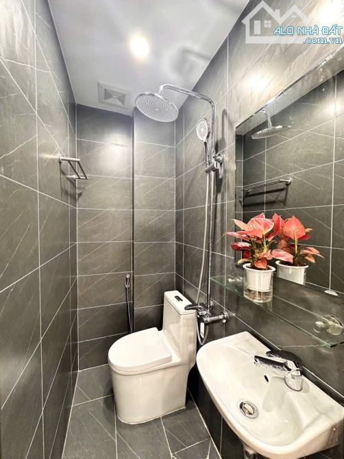 35m2 x 5 Tầng , Thanh Nhàn , Mặt Tiền 4m1 , Gần Ô Tô , Ngõ Rộng Thoáng Sáng - 3