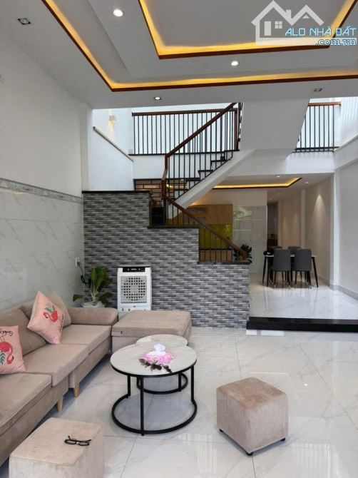 📌📌📌LÀM VIỆC TRỰC TIẾP GIÁ TỐT !!! Cần bán nhà 2 tầng  Mt ban ban 1 - 3