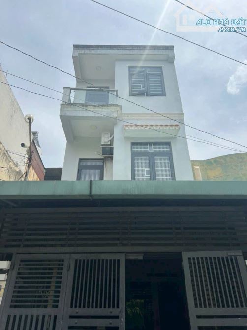 NGAY MẶT TIỀN CÔNG VIÊN - THÔNG 1 TRỤC ĐƯỜNG SỐ 28 - PHƯỜNG 6 - QUẬN GÒ VẤP - 3