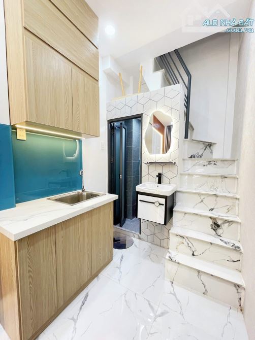 🏩 SIÊU PHẨM MINI HOUSE P.10 TÂN BÌNH LÔ GÓC 3 TẦNG - SD ~30M2 - 2PN 2WC KO QH LG - MỚI Đ - 3