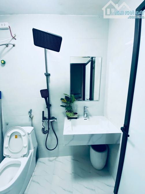 Nhà Đẹp Tân Mai Full Nội Thất – Dọn Vào Ở Ngay – 28M2- 5 Tầng- Giá Chỉ 5.85 Tỷ - 3