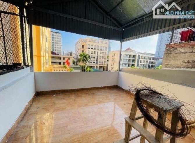 😍 HOÀNG SÂM - PHÂN LÔ QUÂN ĐỘI - NHÀ MỚI 2 THOÁNG - 34M2 - 7.35 TỶ - FULL NỘI THẤT - 3
