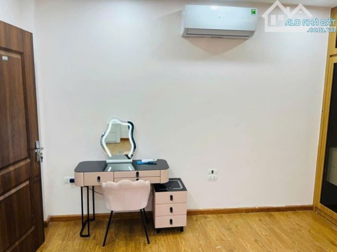 Bán nhà Liên Ninh, Thanh Trì 46m2 x 5 tầng, tặng toàn bộ nội thất, giá 5,3 tỷ - 3