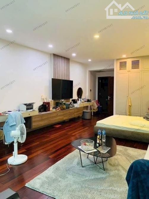 XEM NGAY NHÀ PHẠM TUẤN TÀI 60m2 × MT 5m. 3 Ô TÔ TRÁNH + VỈA HÈ - K.DOANH + V.PHÒNG ĐỈNH - 3