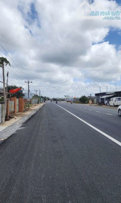 BÁN GẤP LÔ ĐẤT,SỔ RIÊNG,DT 10X100M,ĐƯỜNG ĐANG MỞ RỘNG 32M,NGAY KHU DÂN CƯ,BÁN NHANH 1TỶ250 - 3