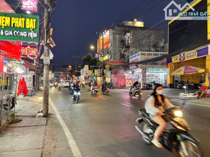 Bán nhà MT đường Lê Văn Việt, Tăng Nhơn Phú B, TP Thủ Đức. 165m2/35 tỷ. - 3