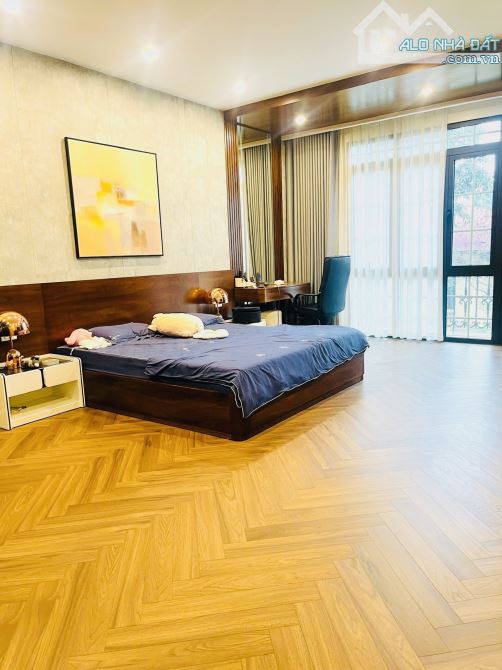 SIÊU PHẨM 6 TẦNG THANG MÁY MẶT PHỐ PHÙNG HƯNG - LÔ GÓC - RỘNG, ĐẸP, SANG -ĐẮC ĐỊA! - 3
