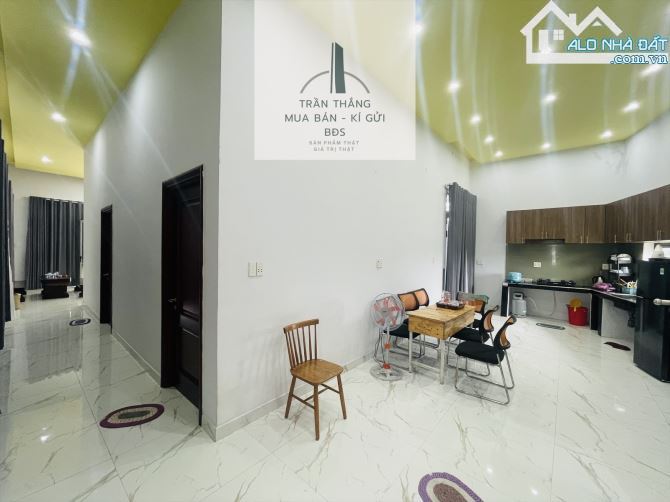 Bán Đất Tặng Nhà Mới Xây - KDC - Chỉ Việc Dọn Vào Ở Ngay - 3