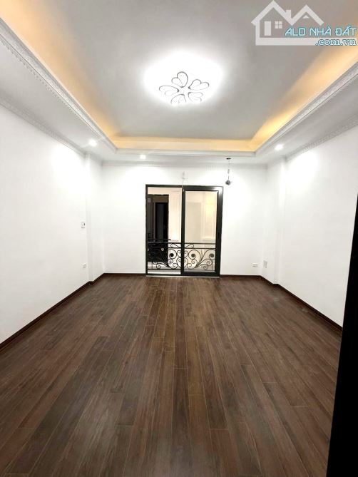 NHÀ ĐẸP KHUYẾN LƯƠNG HÀNG XÓM GAMURA Ô TÔ ĐỖ CỔNG - 3
