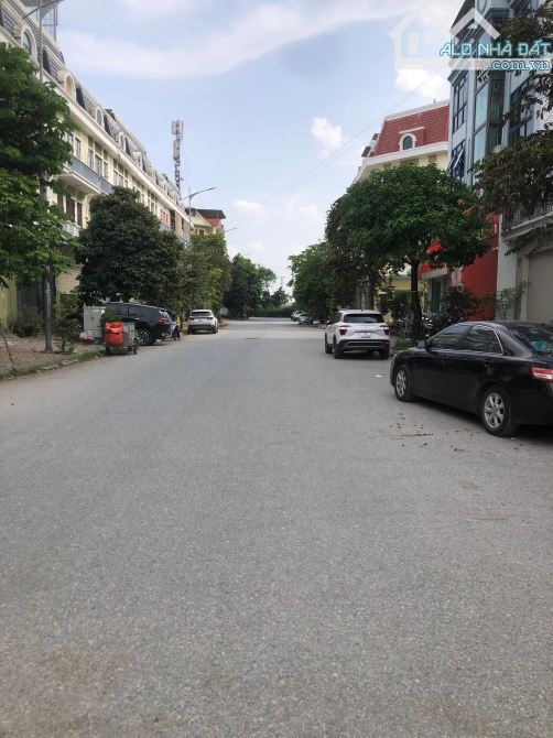Liền Kề Phú Lương Văn Phú Hà Đông 86m 19Tỷ 5Tầng Mt5m 2 Mặt Tiền Oto Tránh - 3